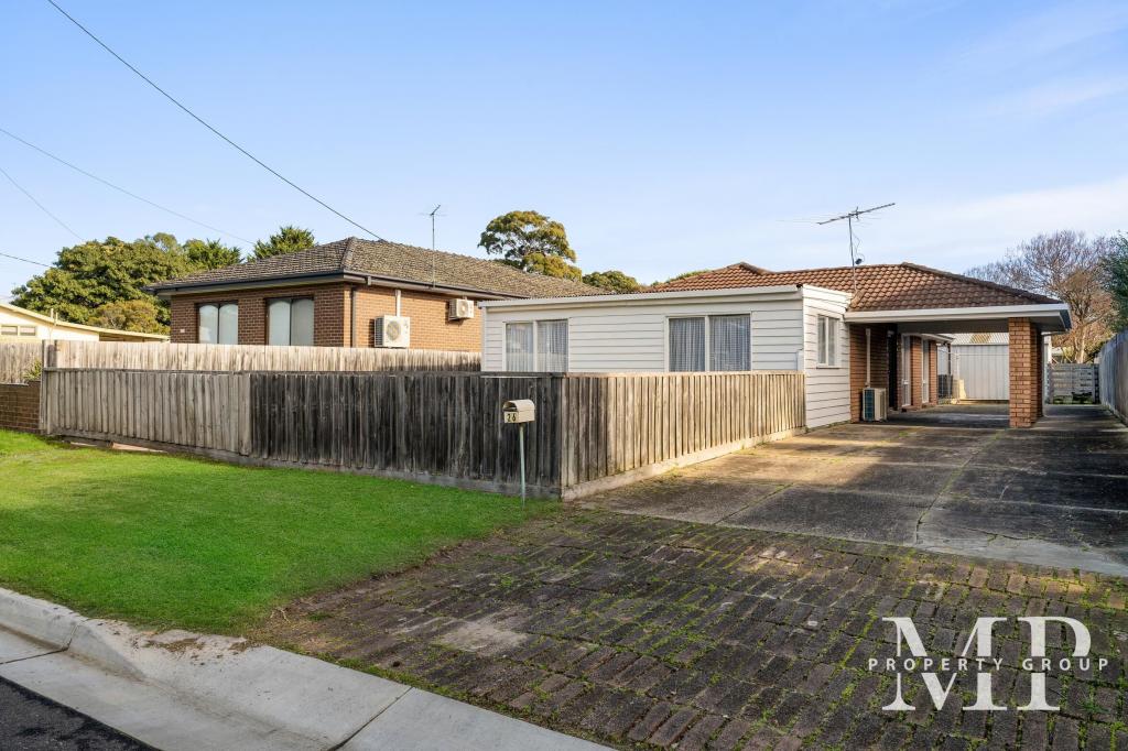 26 LEON AVE, ROSEBUD, VIC 3939