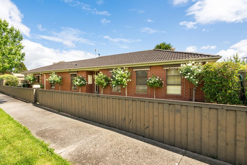 126 Solar Dr, Whittington, VIC 3219