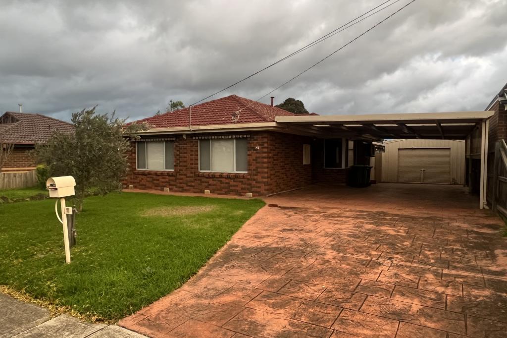 42 GRACE ST, ST ALBANS, VIC 3021