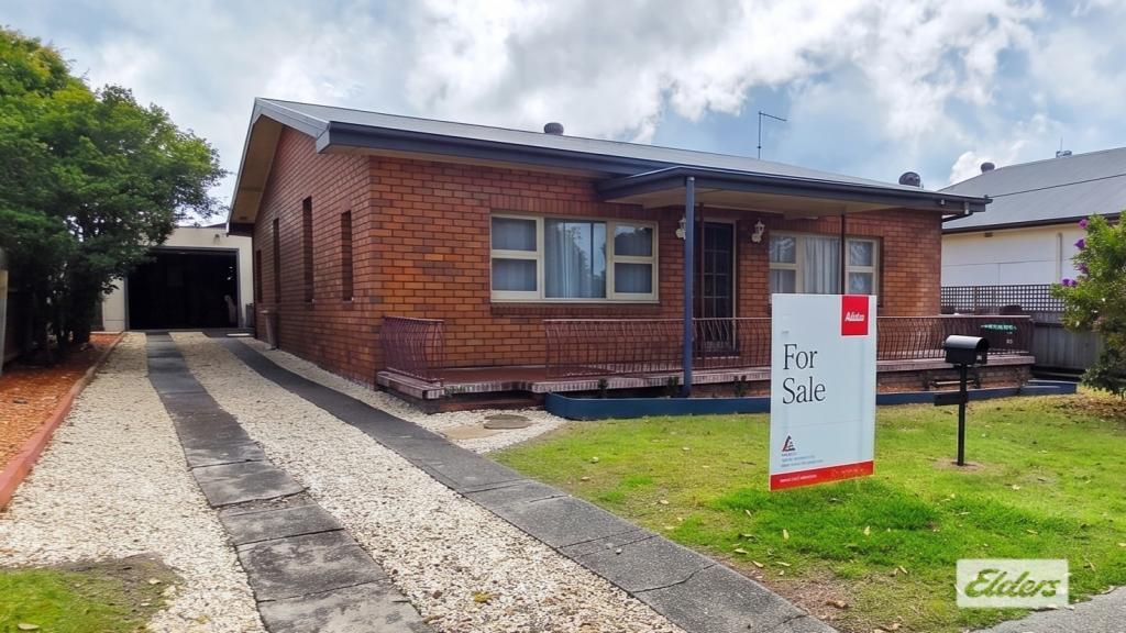 97 Cornwall St, Taree, NSW 2430