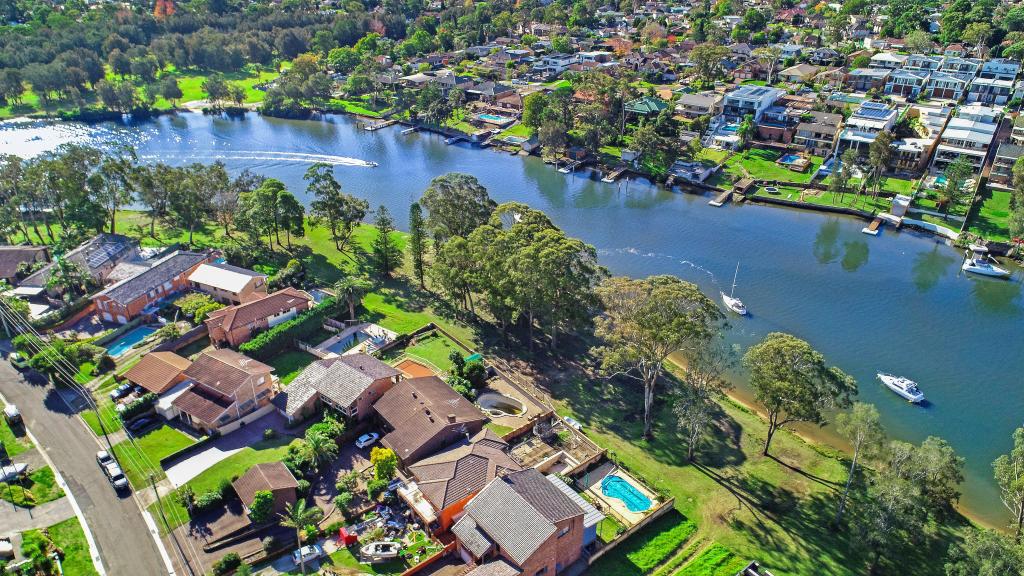 65 Riverview Rd, Pleasure Point, NSW 2172