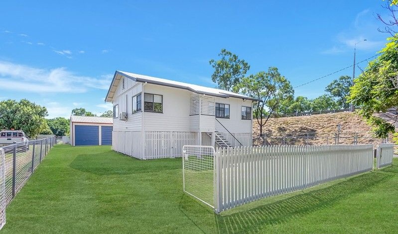 9 Welch St, Park Avenue, QLD 4701