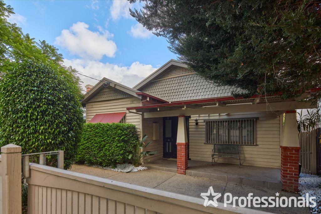 17 Violet Cres, Brighton East, VIC 3187