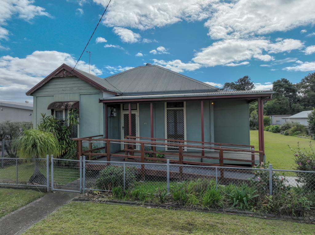 43 Combined St, Wingham, NSW 2429