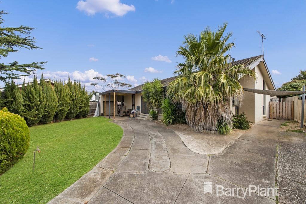 4 Astor Pl, Melton West, VIC 3337