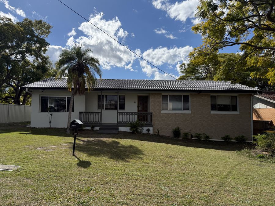 30 Lloyd George St, Eastern Heights, QLD 4305