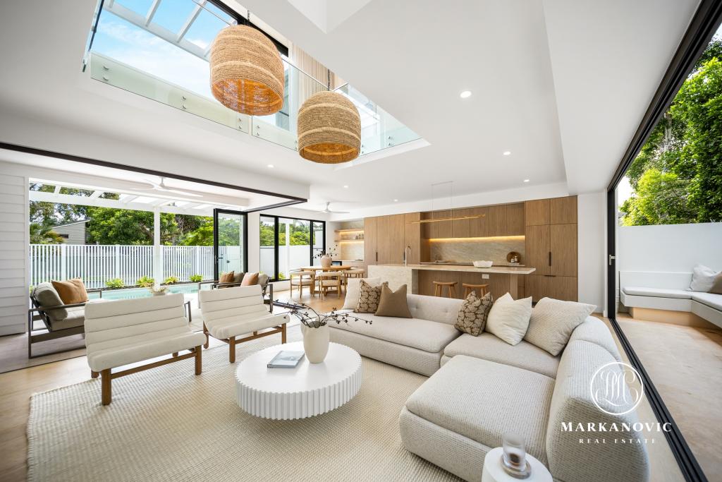 2a Jan St, Noosa Heads, QLD 4567