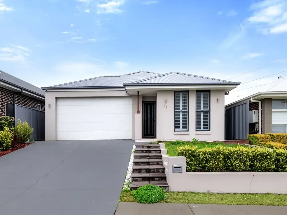 98 Donovan Bvd, Gregory Hills, NSW 2557