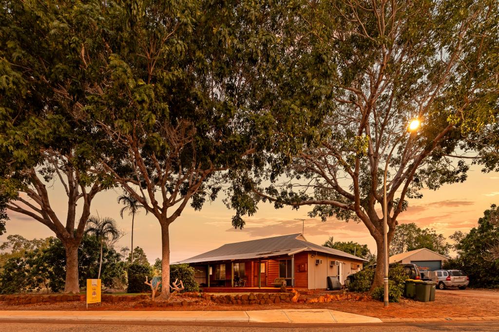 2 Crocker Way, Cable Beach, WA 6726