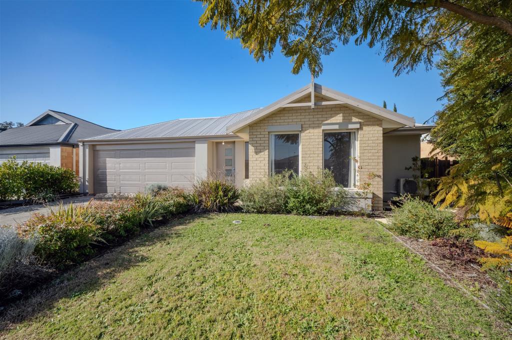 12 Gonaning St, Ellenbrook, WA 6069