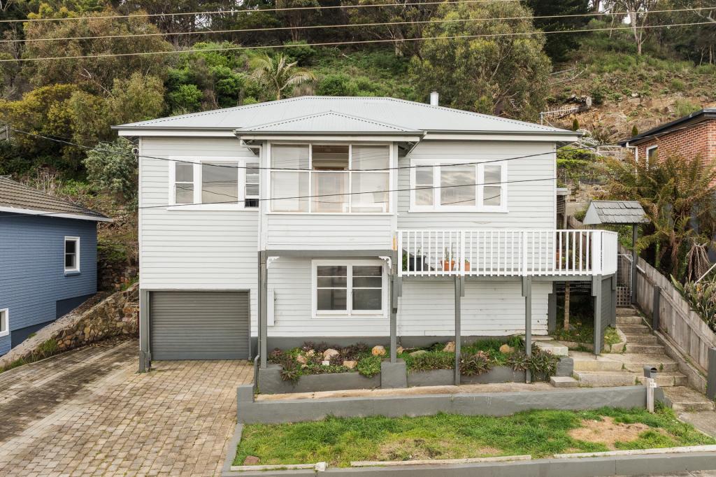 45 Bay St, Parklands, TAS 7320