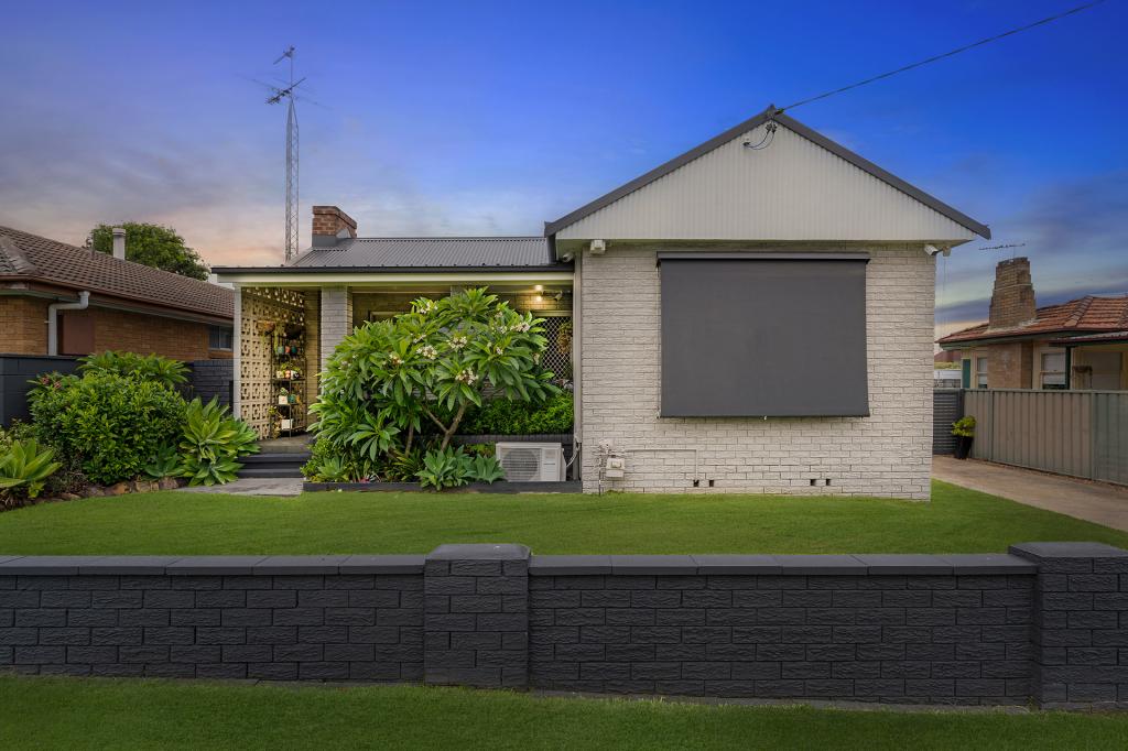 14 Fourth St, Weston, NSW 2326