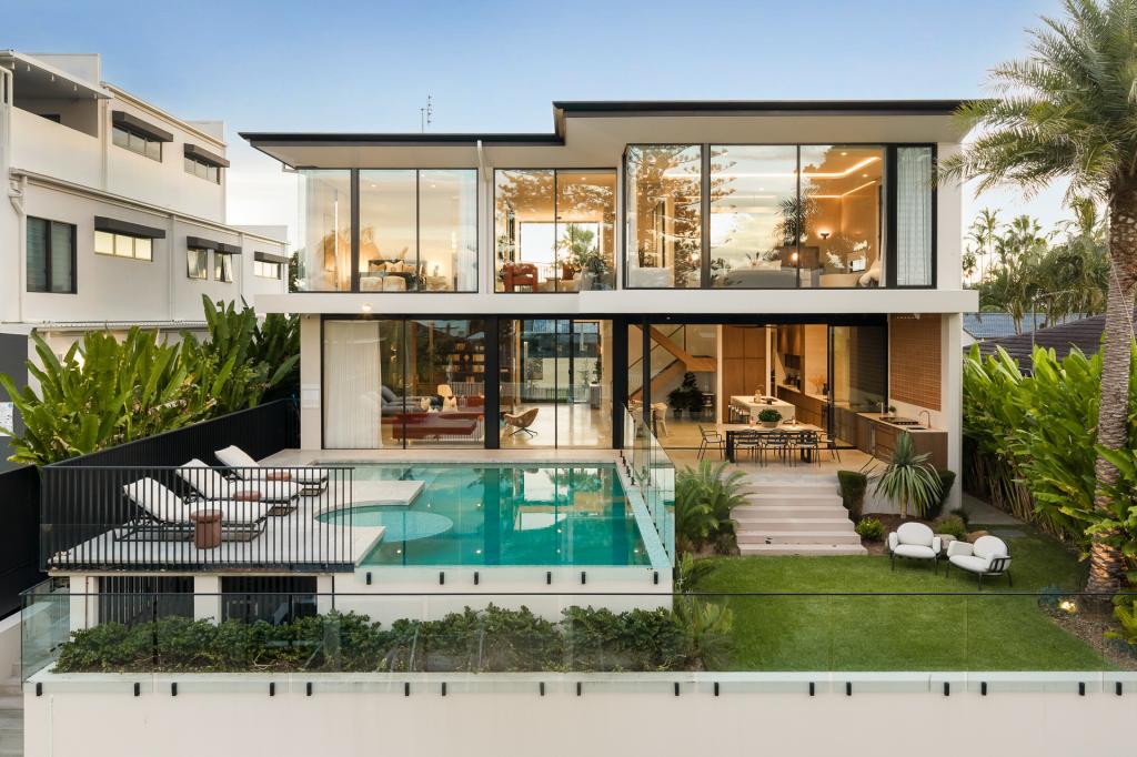 5 Monte Vista Ct, Broadbeach Waters, QLD 4218