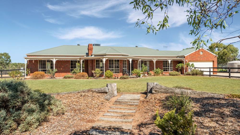 9 Lewis Rd, Ladys Pass, VIC 3523