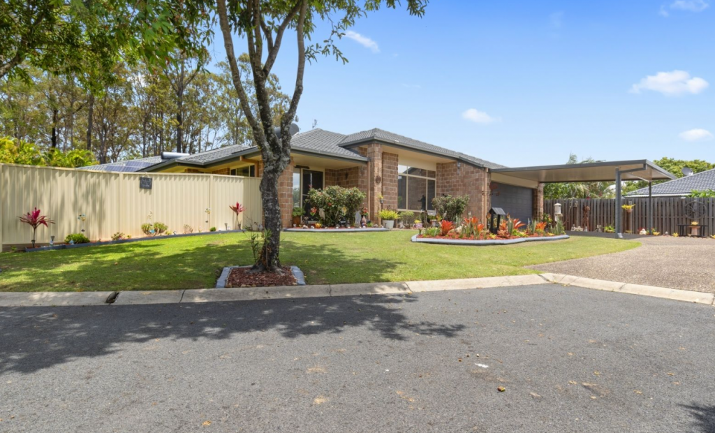 19 Daryl Dr, Varsity Lakes, QLD 4227