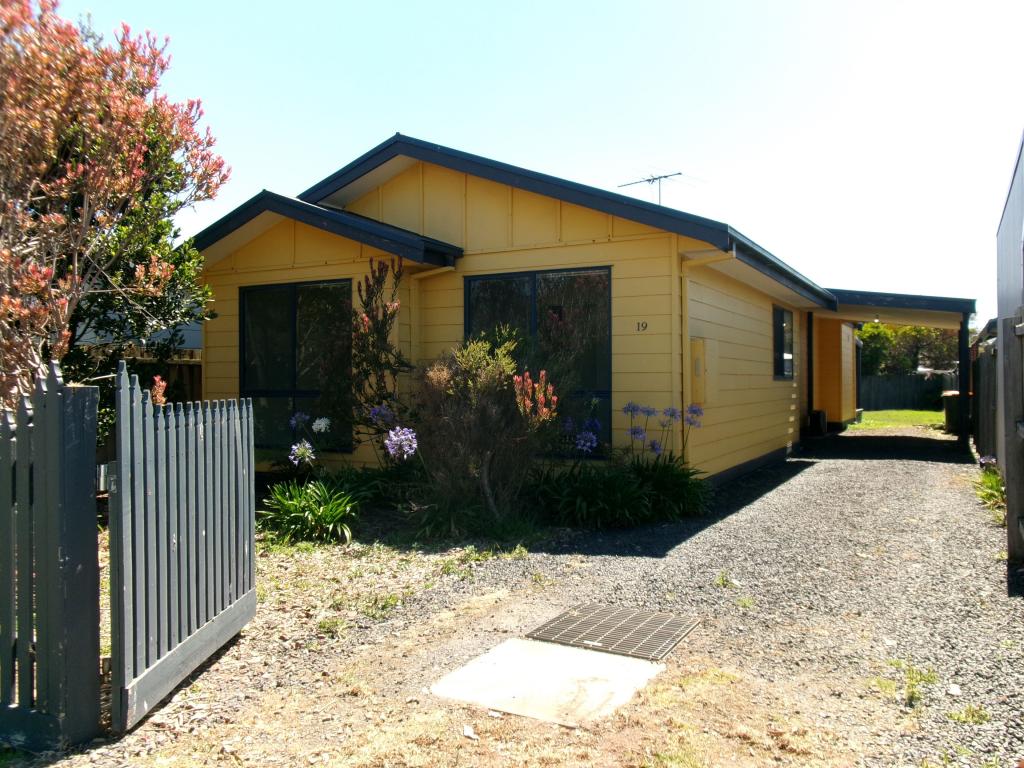 19 Gemma St, Sunderland Bay, VIC 3922