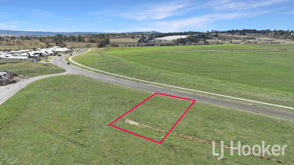221 Lawrence Dr, Kelso, NSW 2795