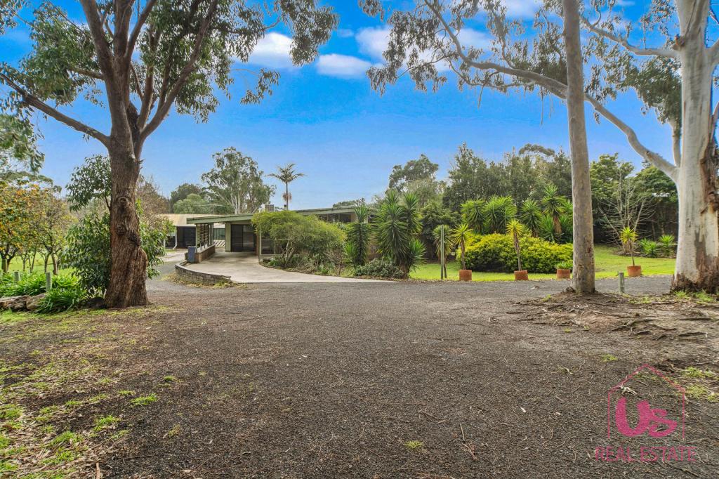 75 Carr-Boyd Rd, Cranbourne South, VIC 3977