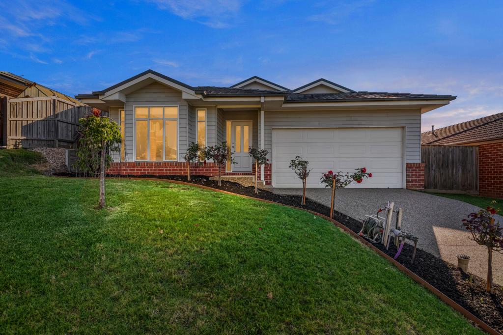 49 Eastbourne Cres, Officer, VIC 3809