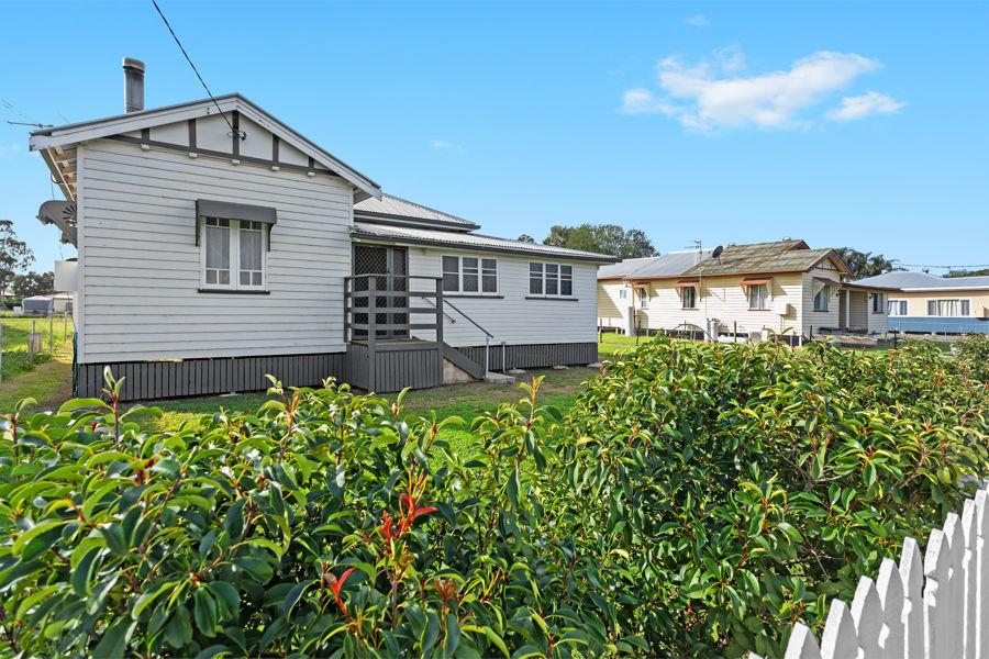 24 Federal St, Oakey, QLD 4401