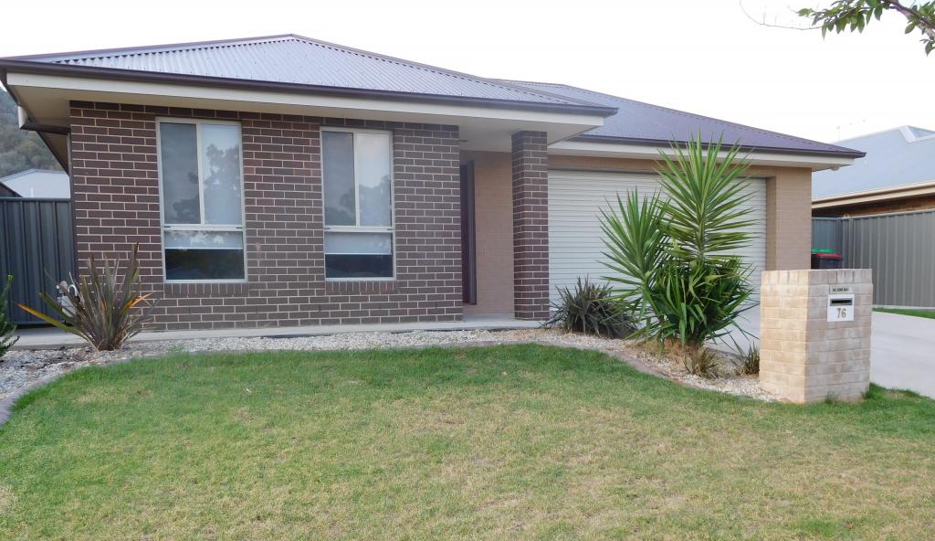 76 Emma Way, Glenroy, NSW 2640