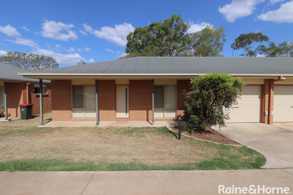 11/27 James St, Kingaroy, QLD 4610