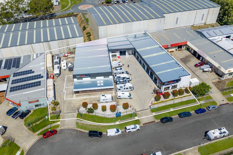 8-10 COMMERCIAL DR, ASHMORE, QLD 4214