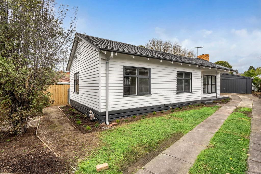 15 College Ct, Newtown, VIC 3220