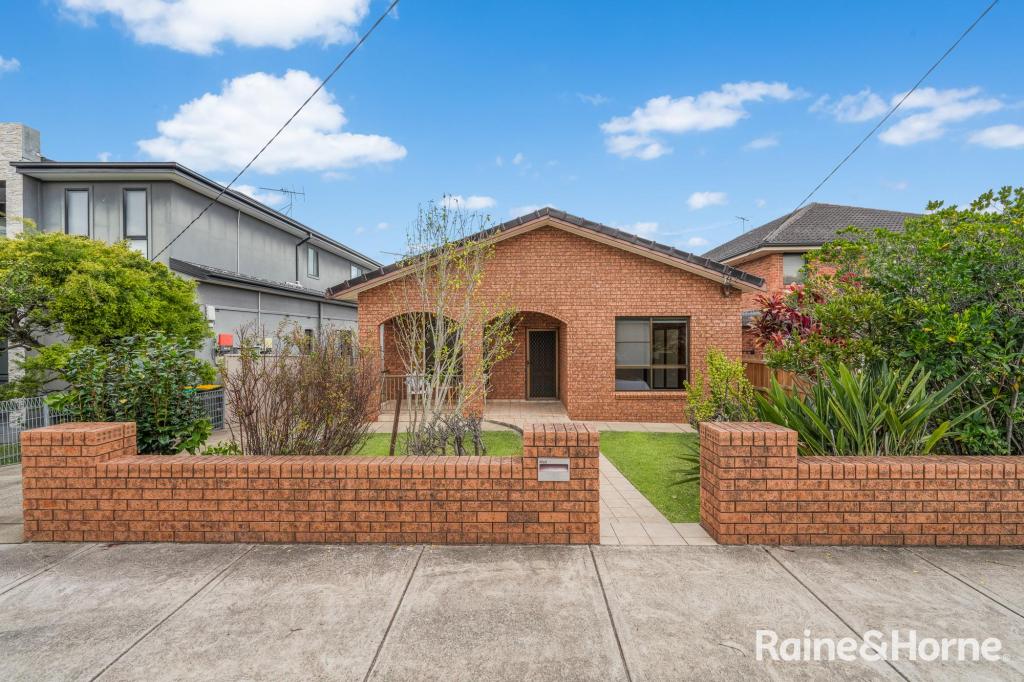 19 Lea Ave, Russell Lea, NSW 2046