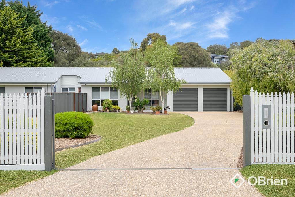 18 Esteemed Ct, Tootgarook, VIC 3941