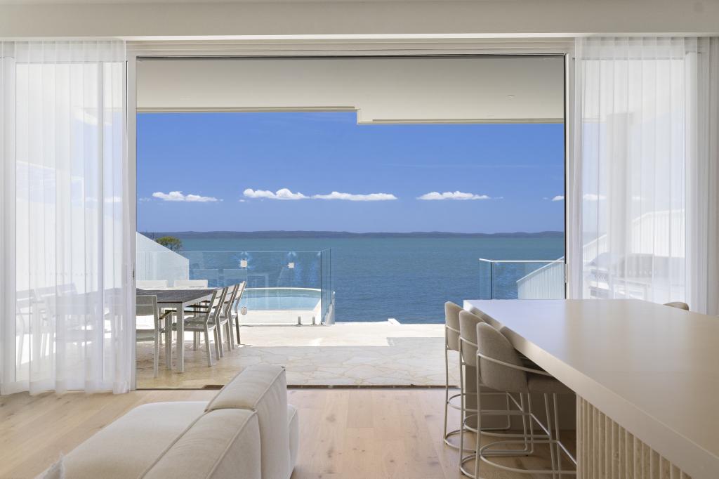 99 SHORE ST E, CLEVELAND, QLD 4163