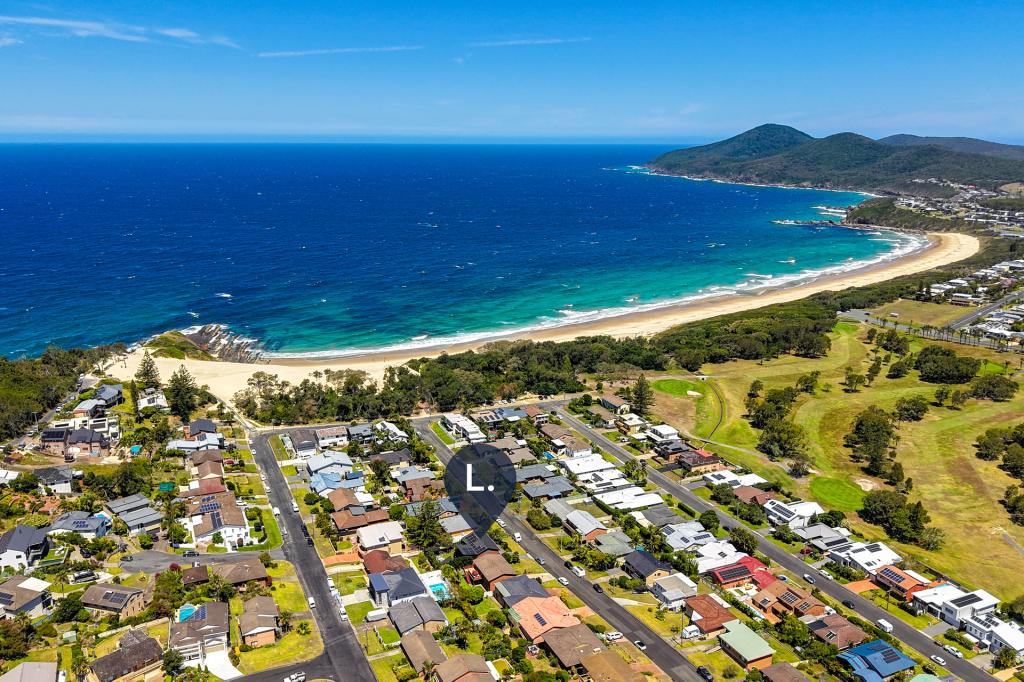 33 Colliton Pde, Forster, NSW 2428