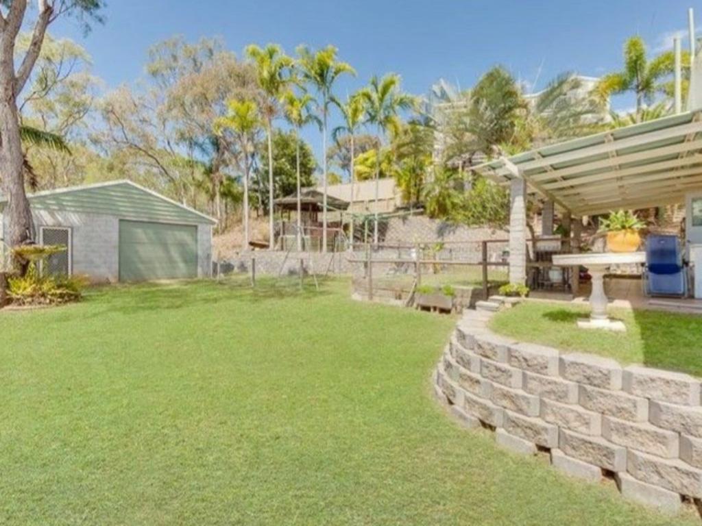 10 MCCRUDDEN ST, WEST GLADSTONE, QLD 4680