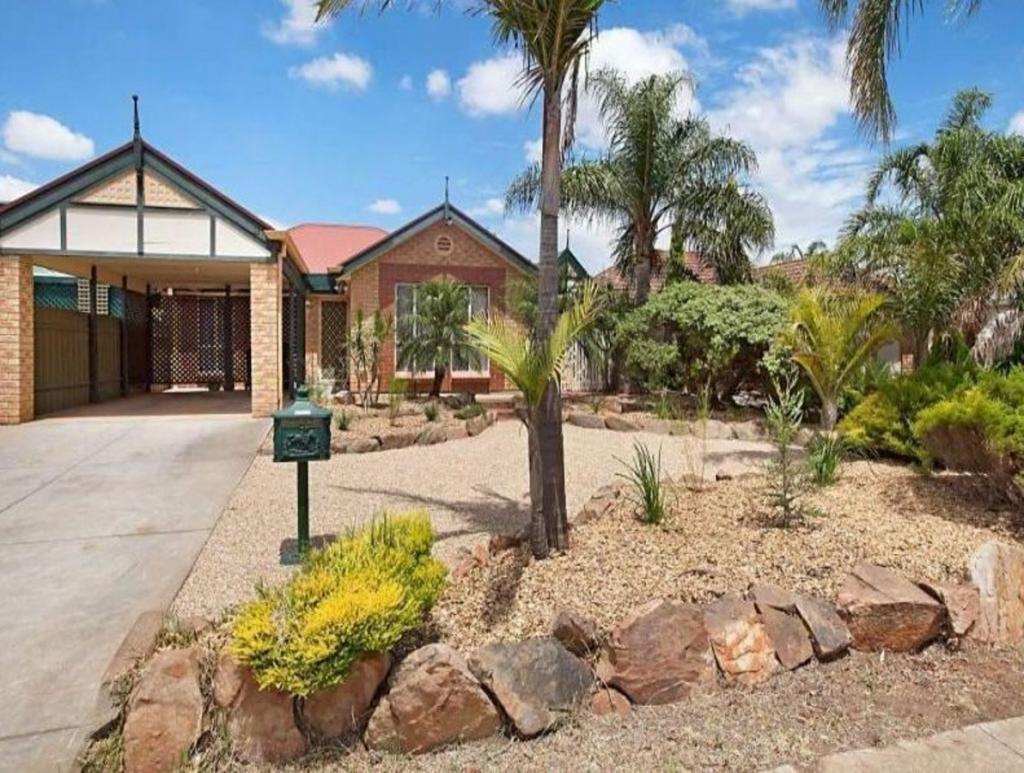 13 Insignia Ave, Andrews Farm, SA 5114