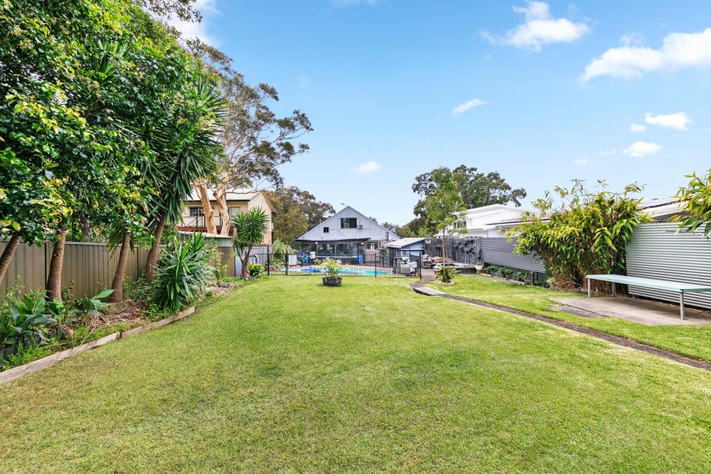 6 Colongra Bay Rd, Lake Munmorah, NSW 2259