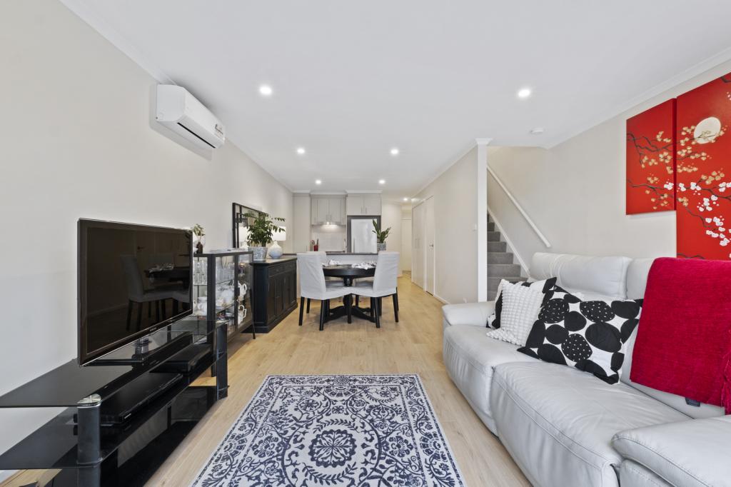 56/2 Ken Tribe St, Coombs, ACT 2611