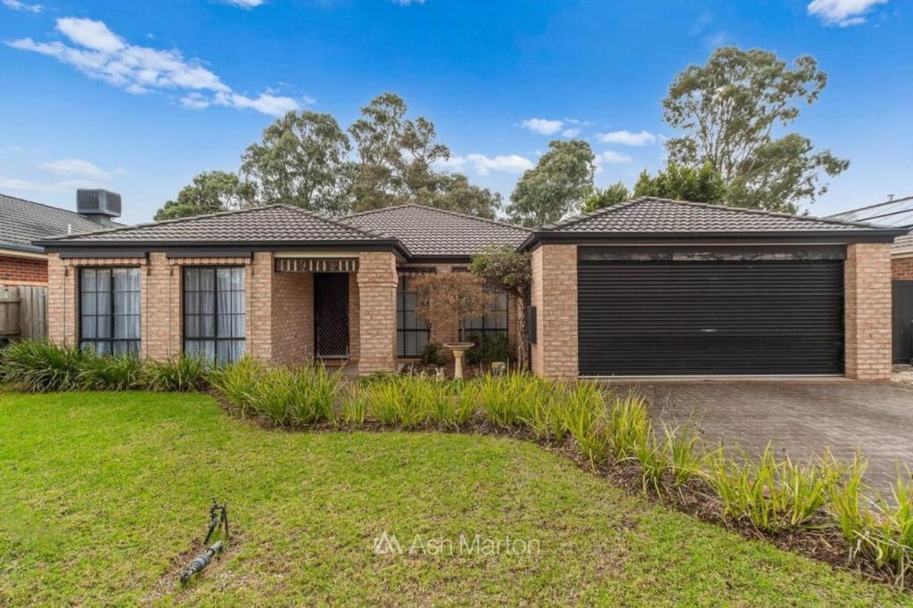 8 Arlene Dr, Skye, VIC 3977