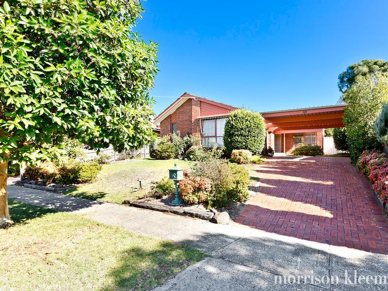 22 Collendina Cres, Greensborough, VIC 3088