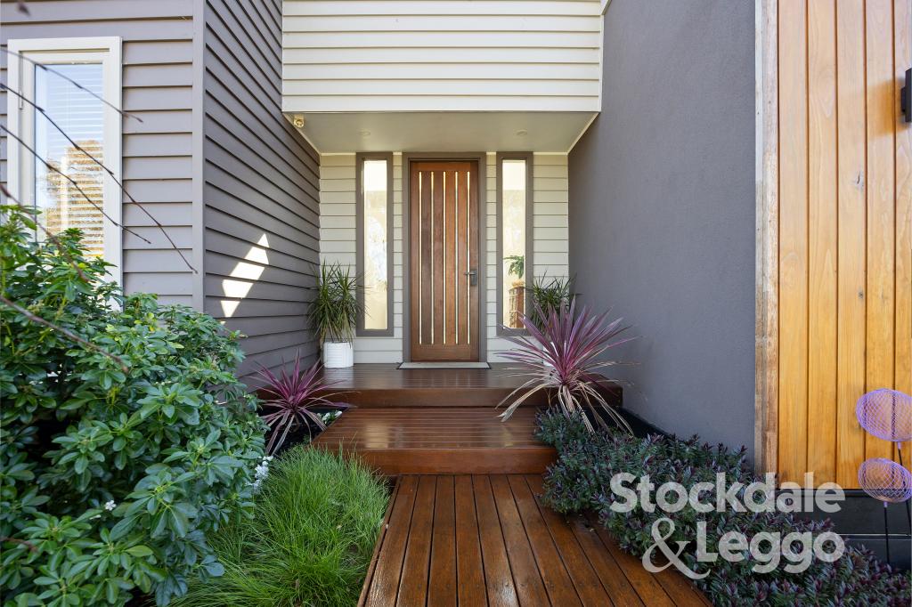 12 RUSSELL ST, TOOTGAROOK, VIC 3941
