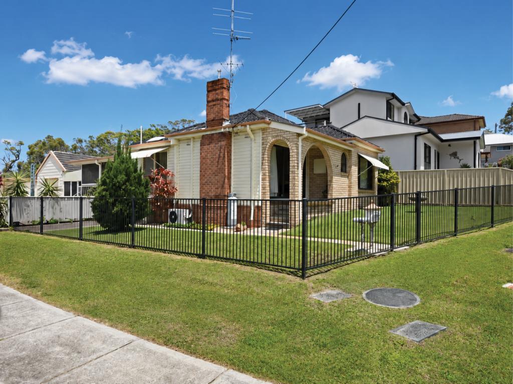 174 WOMMARA AVE, BELMONT NORTH, NSW 2280