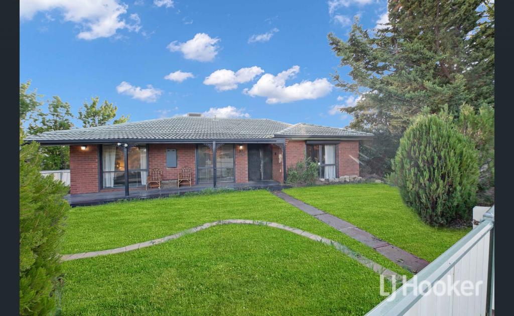 52 James Cook Dr, Melton West, VIC 3337