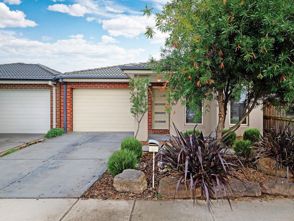 21 Elsey Way, Clyde North, VIC 3978
