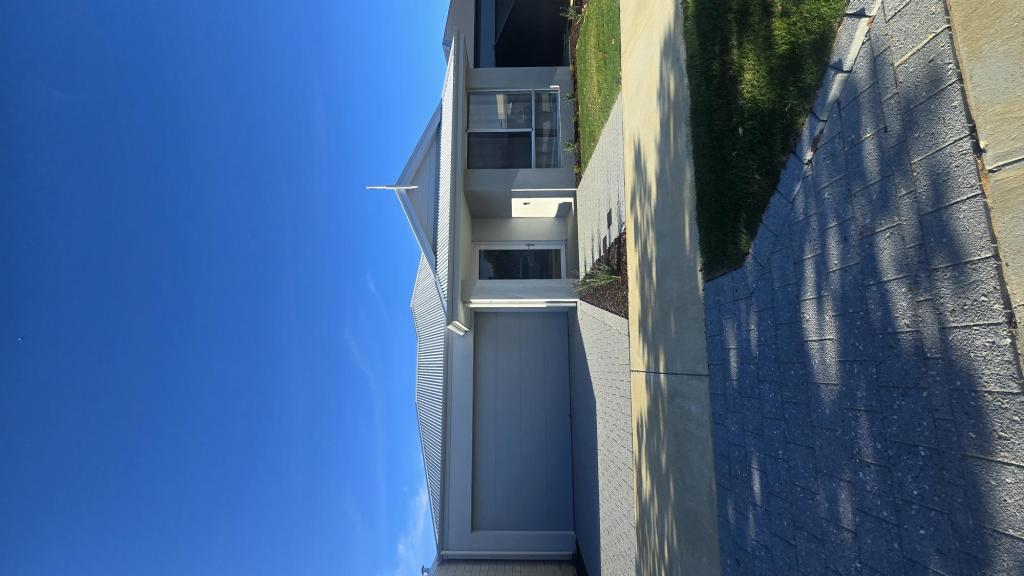 8 Pretoria Rd, Baldivis, WA 6171