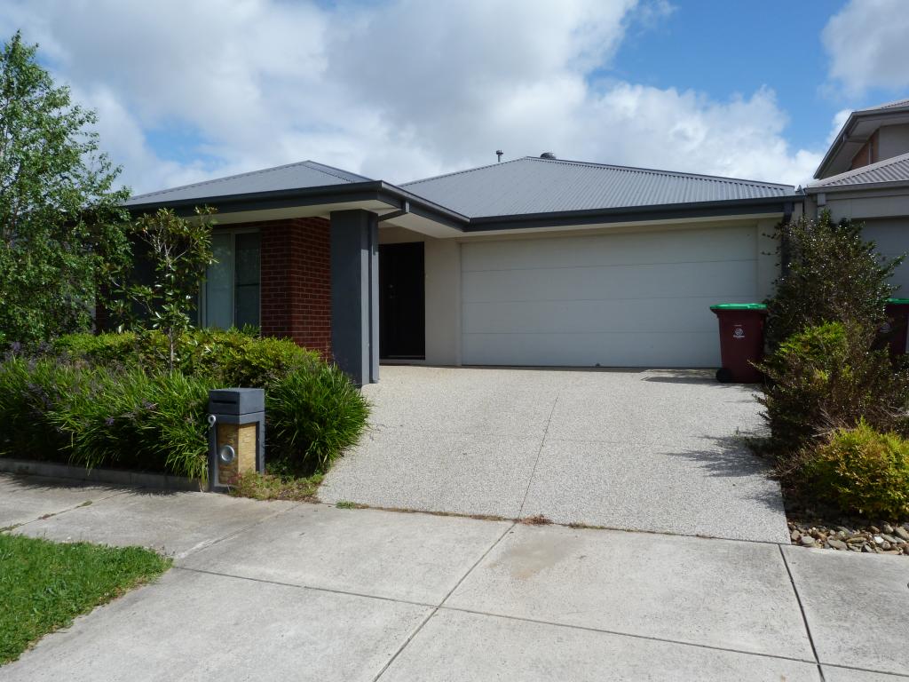 9 Napperby Way, Cranbourne North, VIC 3977