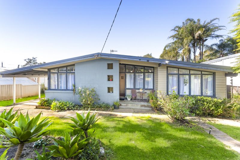 19 Harvey St, Wyong, NSW 2259