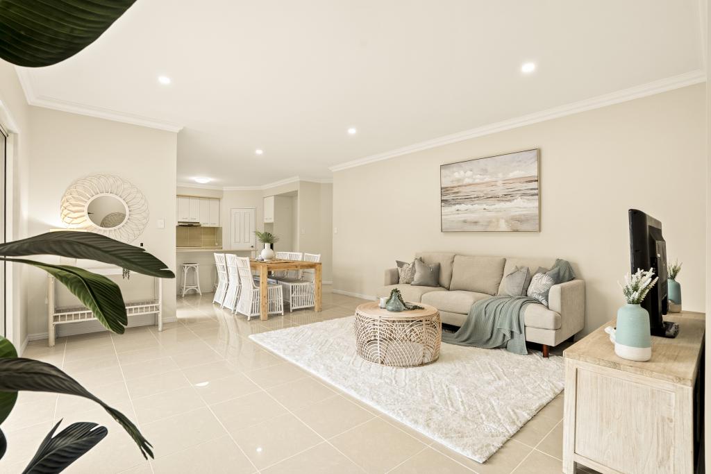 18 Farsley Pl, Manly West, QLD 4179