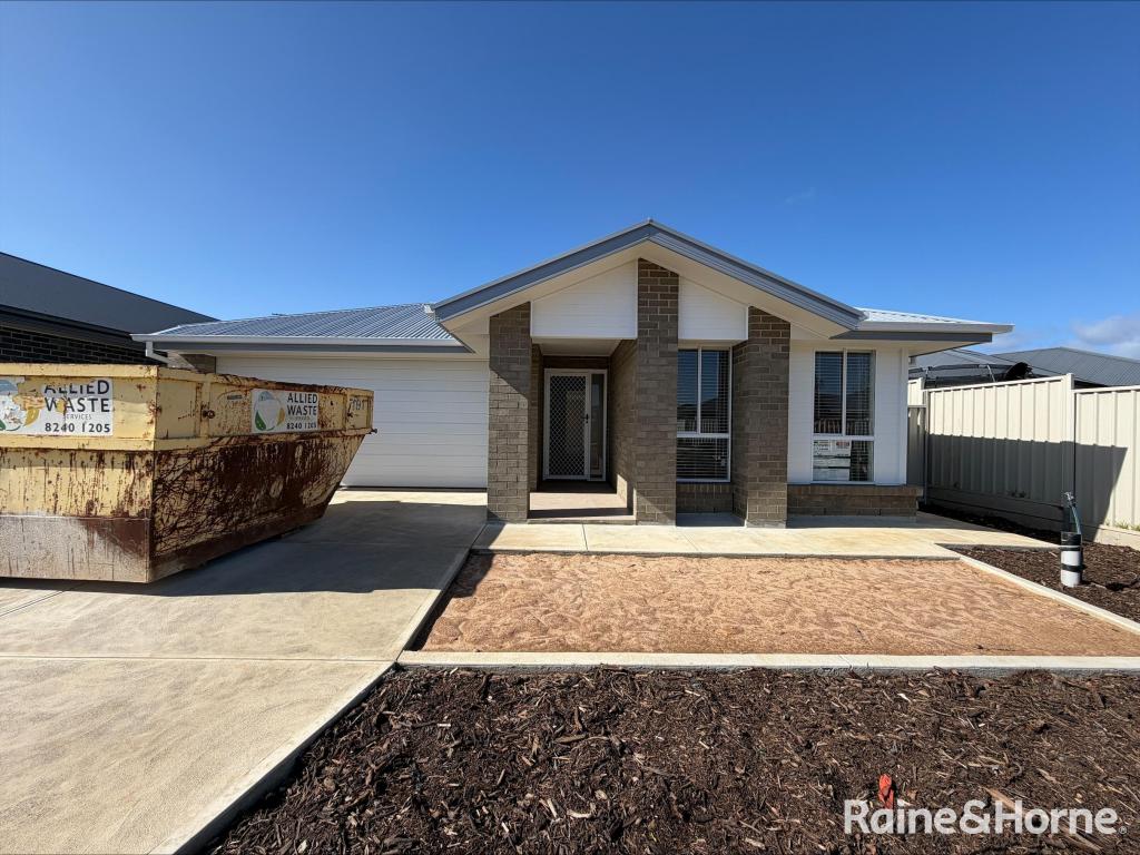 76 CENTRAL BVD, MUNNO PARA WEST, SA 5115