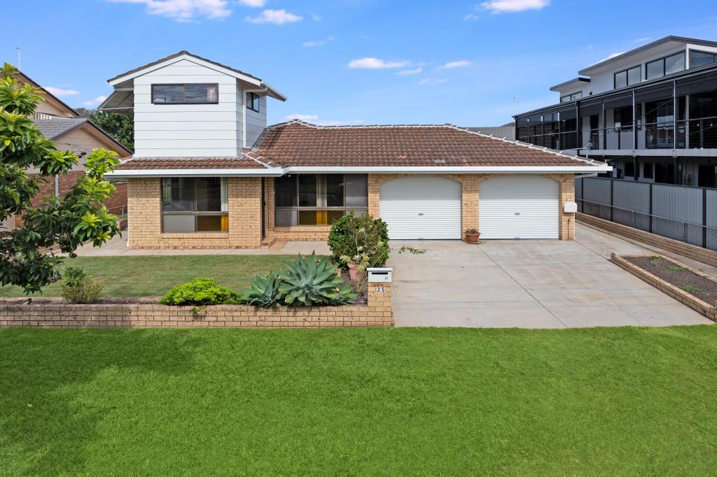 25 EIGHTEENTH AVE, BRIGHTON, QLD 4017