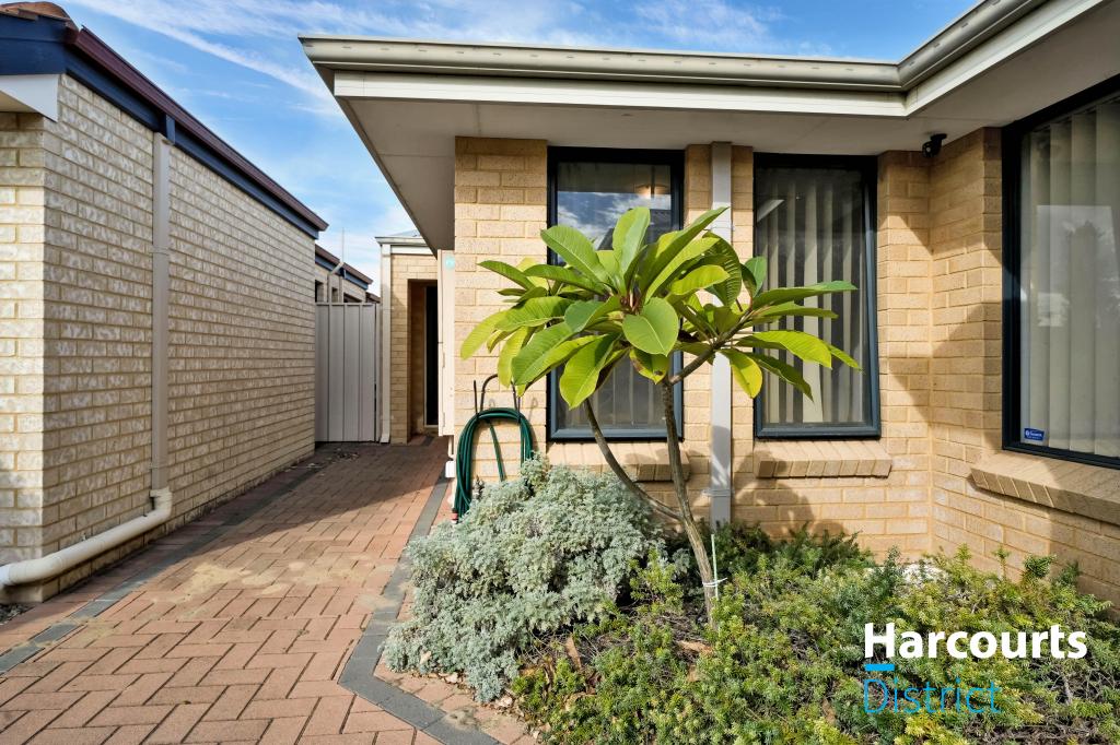 8/4 Bristol St, Warnbro, WA 6169