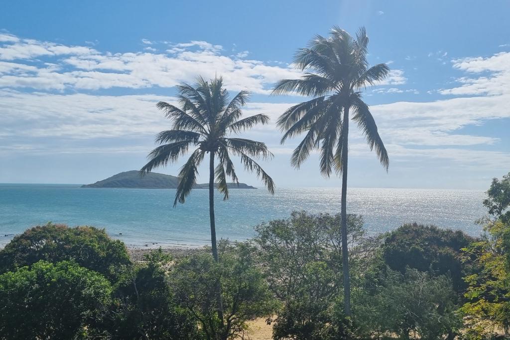 27 Hodges Rd, Shoal Point, QLD 4750